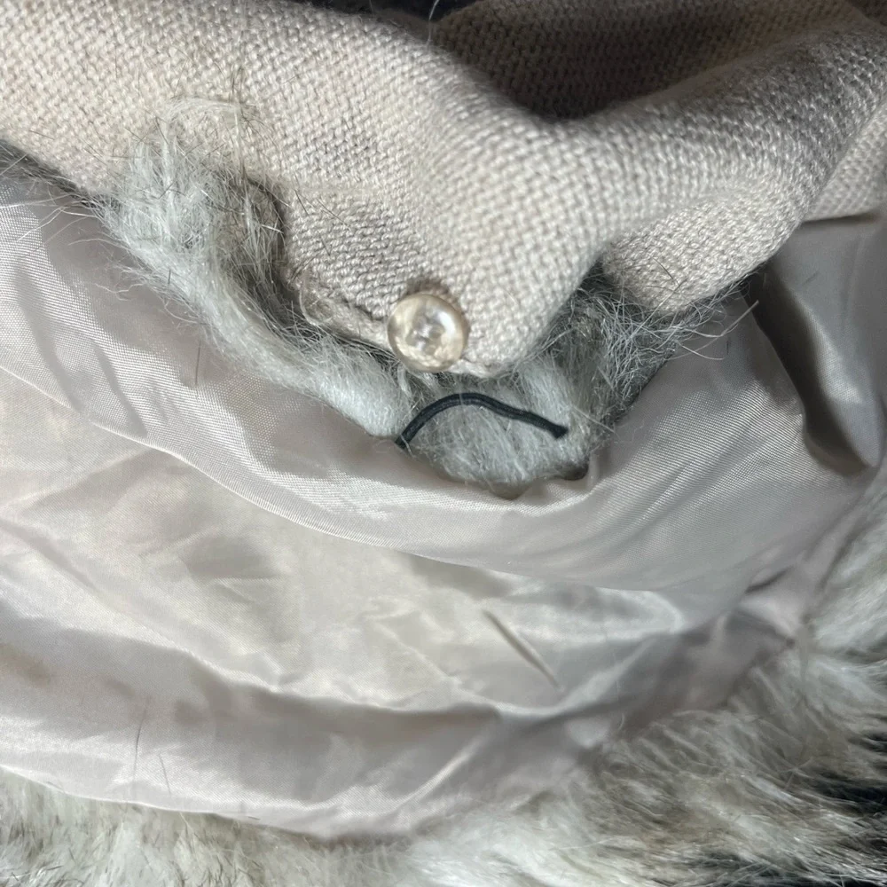 Nic + Zoe Faux Fur Collar Knit Cardigan - Winter Vibes - PP Petite - Gray/White - Picture 7 of 8